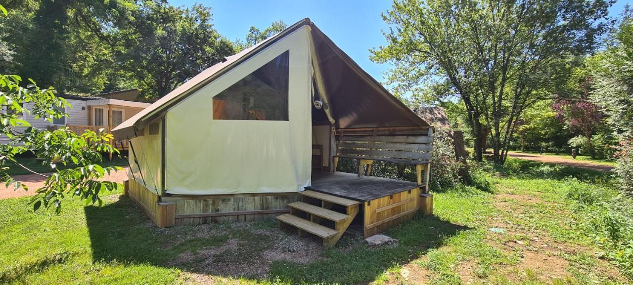 Camping Domaine Papillon Reyrevignes  Exteriér fotografie