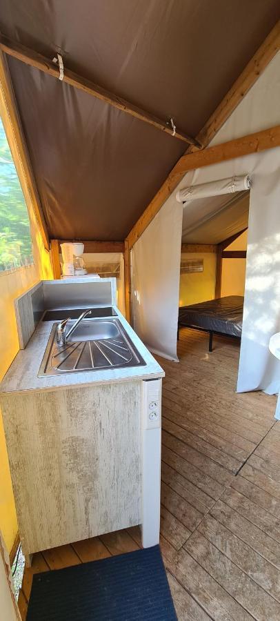 Camping Domaine Papillon Reyrevignes  Exteriér fotografie